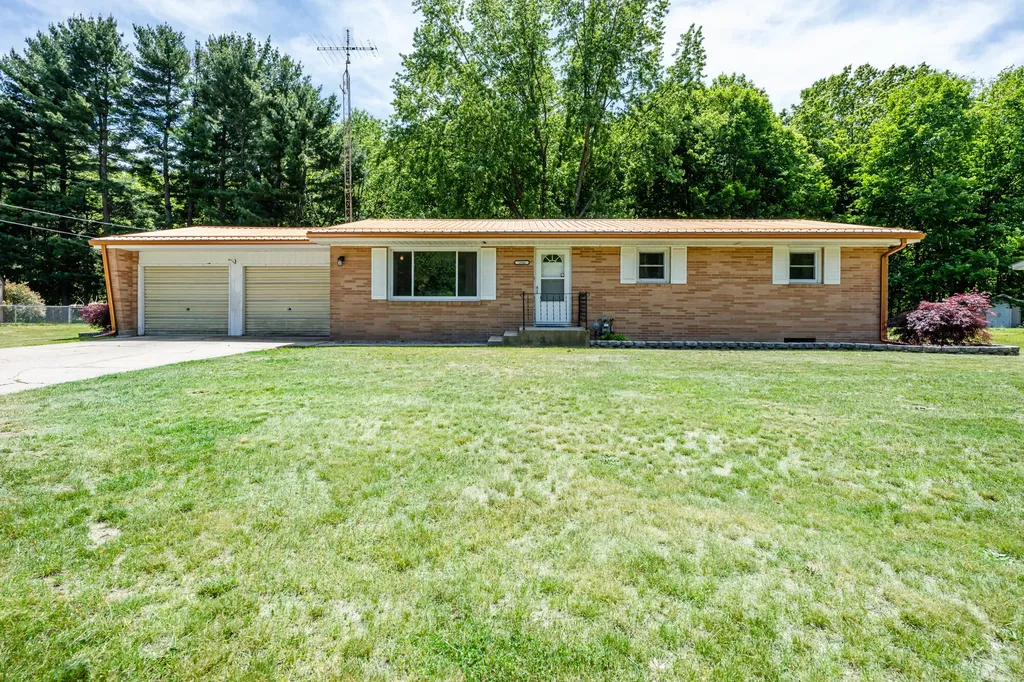 1846 Maple Lane Hagar Township MI 49022