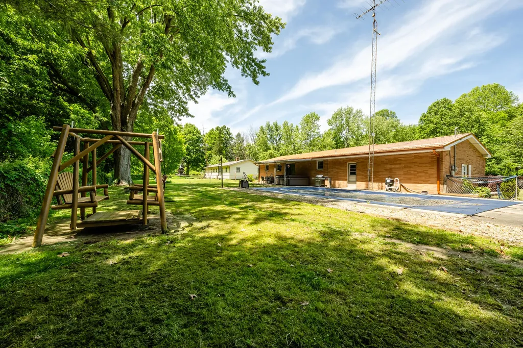 1846 Maple Lane Hagar Township MI 49022
