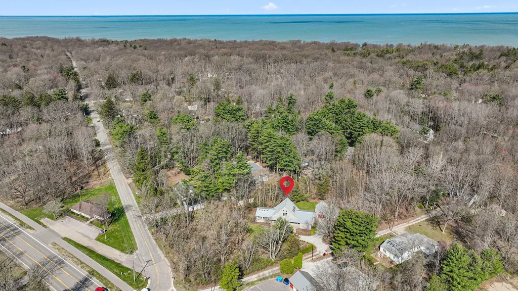 13670 Cottonwood Lane Chikaming Township MI 49115