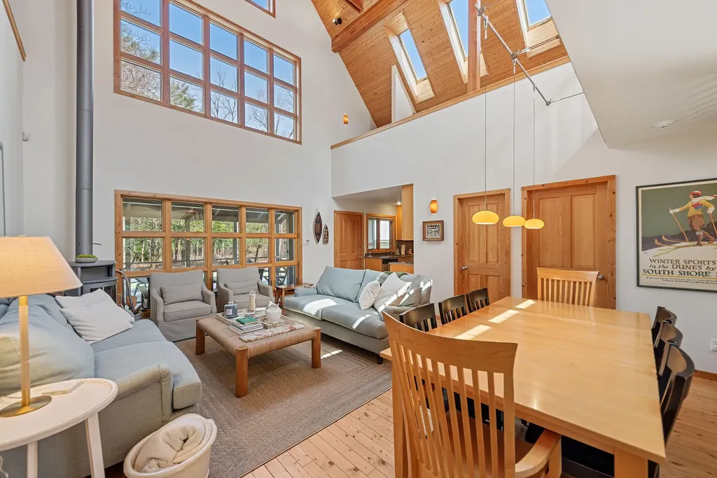 13670 Cottonwood Lane Chikaming Township MI 49115