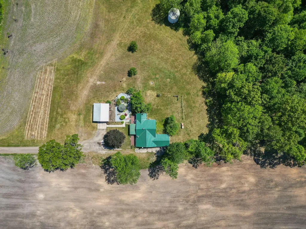 2750 Beebe Road Howard Township MI 49120