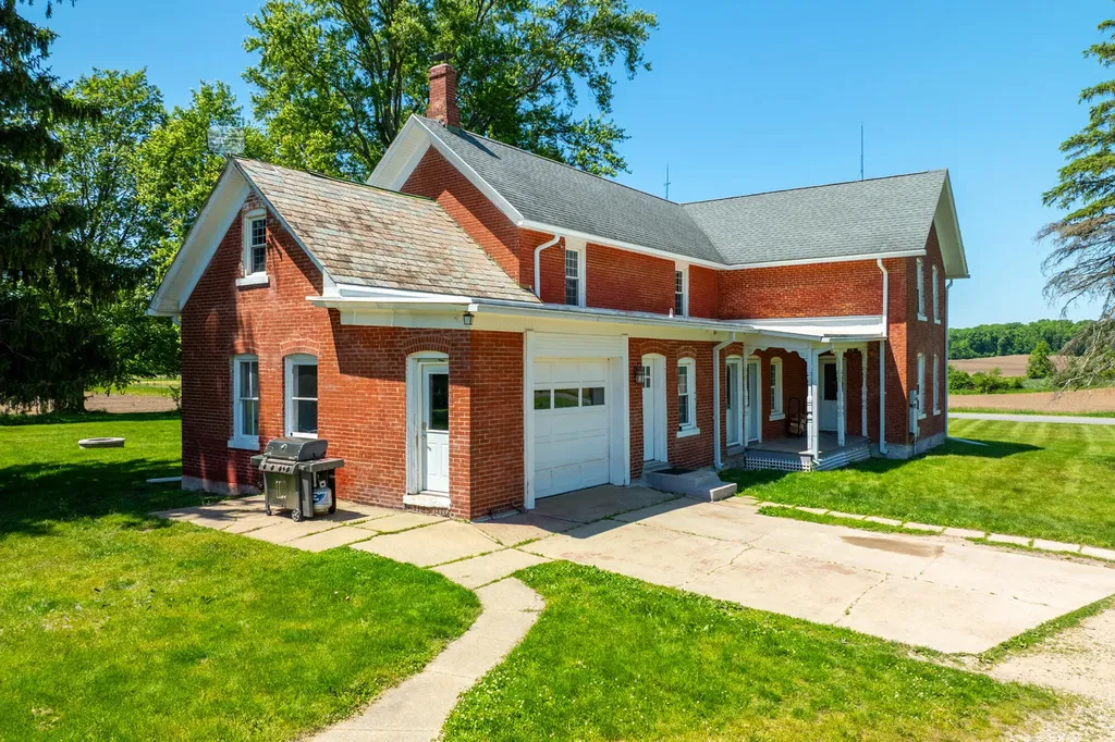 26107 Beeson Street Lagrange Township MI 49031
