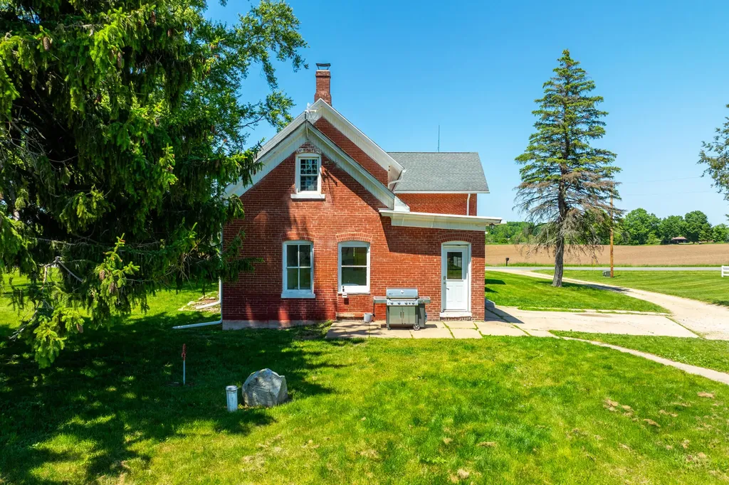 26107 Beeson Street Lagrange Township MI 49031