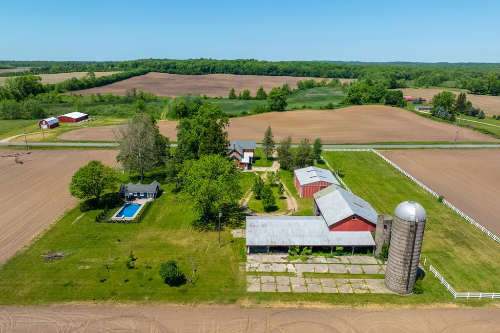 26107 Beeson Street Lagrange Township MI 49031