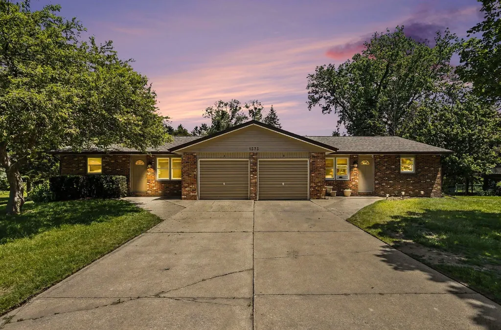 1575 Pheasant Run Baroda Village MI 49101