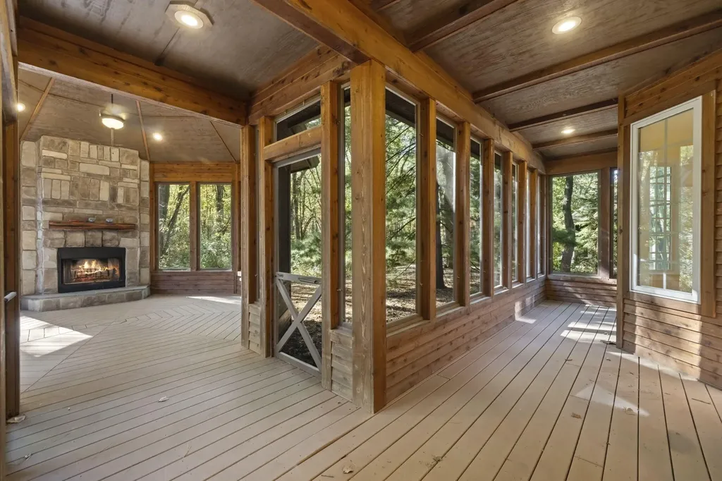5650 Lily Lane Chikaming Township MI 49125