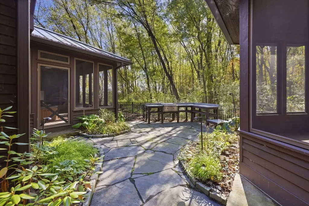5650 Lily Lane Chikaming Township MI 49125