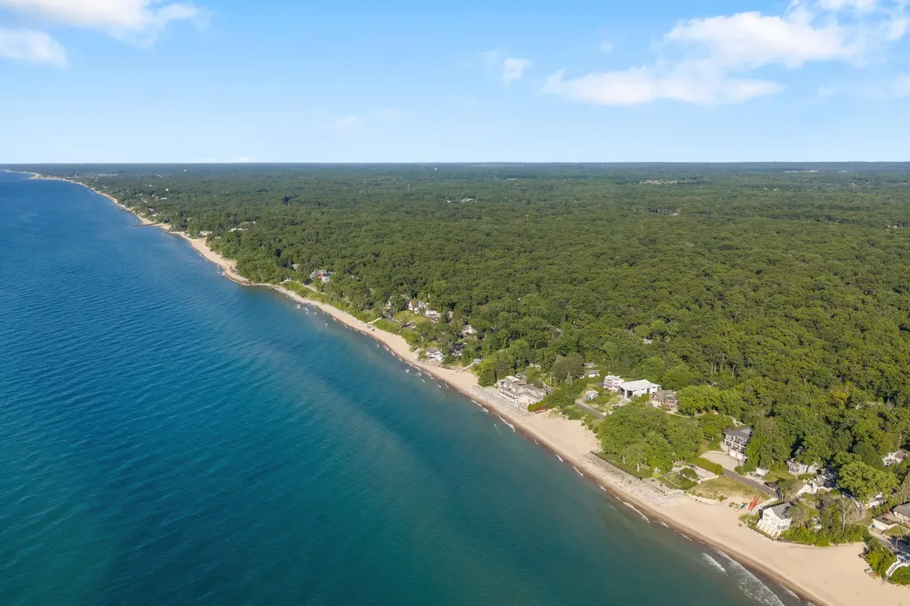 4035 Choctaw Trail Michiana Village MI 49117