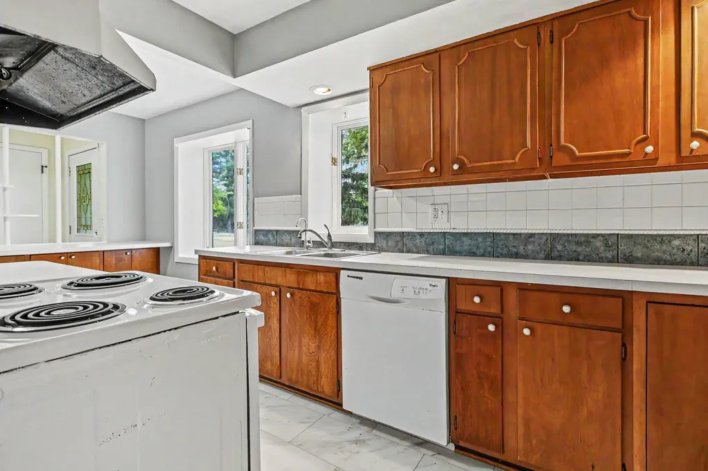 4753 Kimber Lane Oronoko Charter Township MI 49103