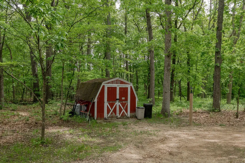 59254 Dove Lane Lockport Township MI 49093