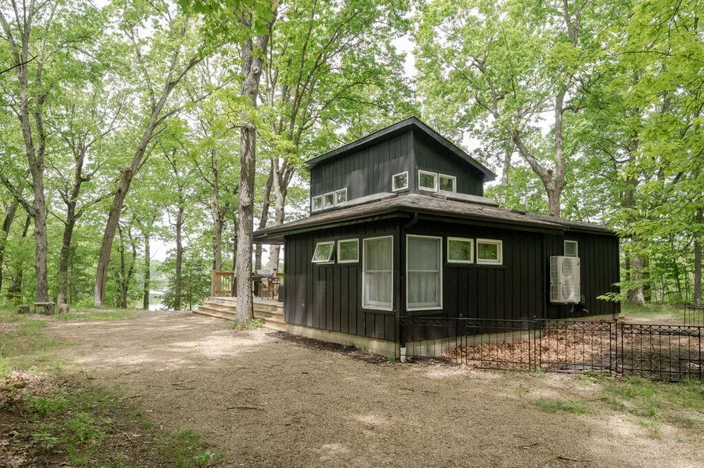 59254 Dove Lane Lockport Township MI 49093