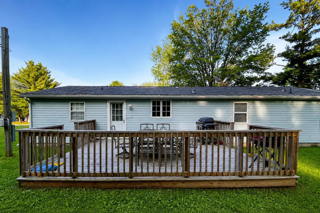 54598 Park Lane Silver Creek Township MI 49111