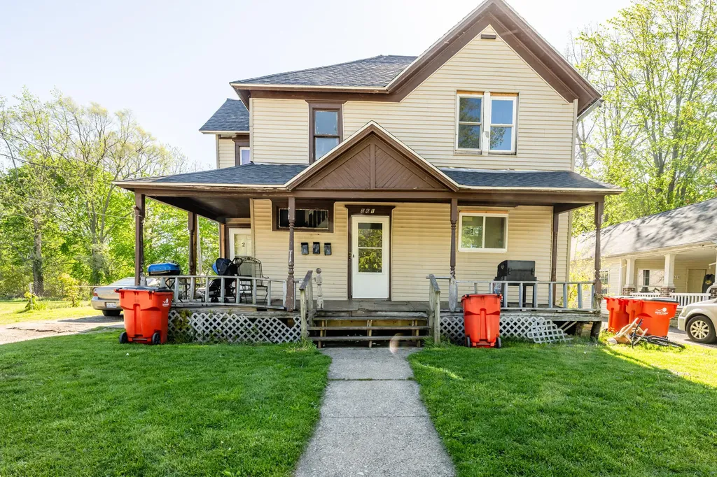 561 Heck Court Benton Harbor City MI 49022