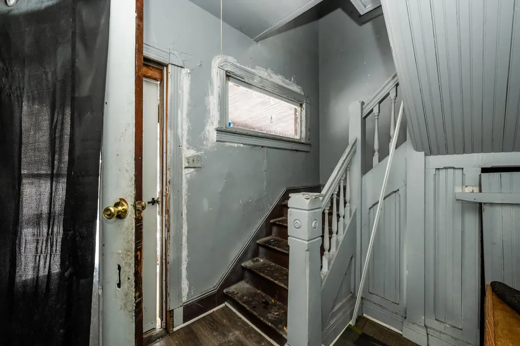 561 Heck Court Benton Harbor City MI 49022