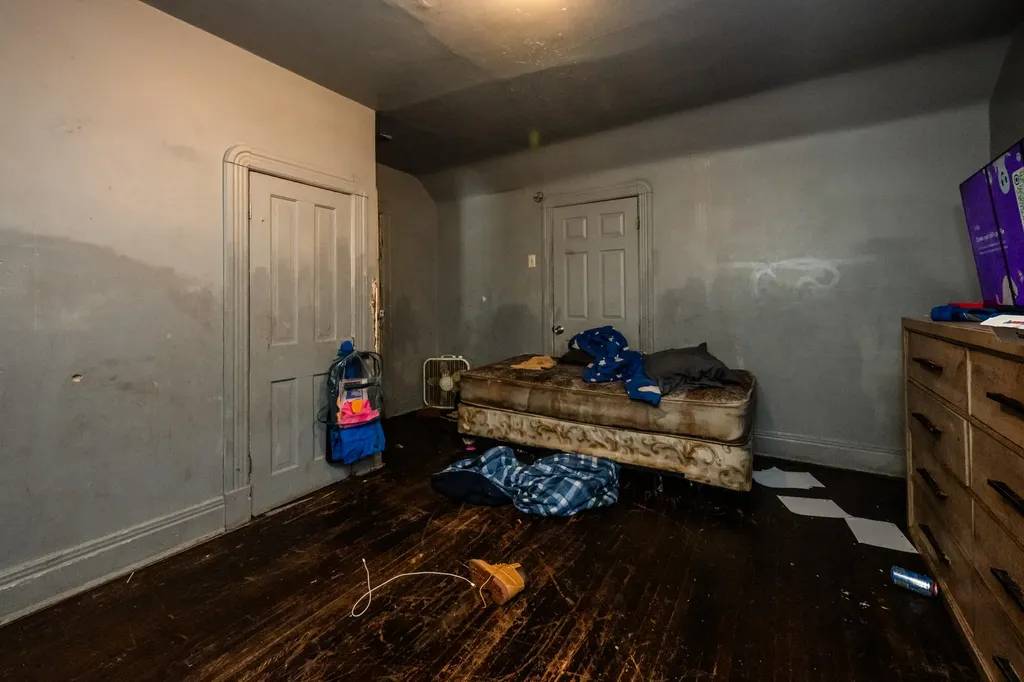 561 Heck Court Benton Harbor City MI 49022