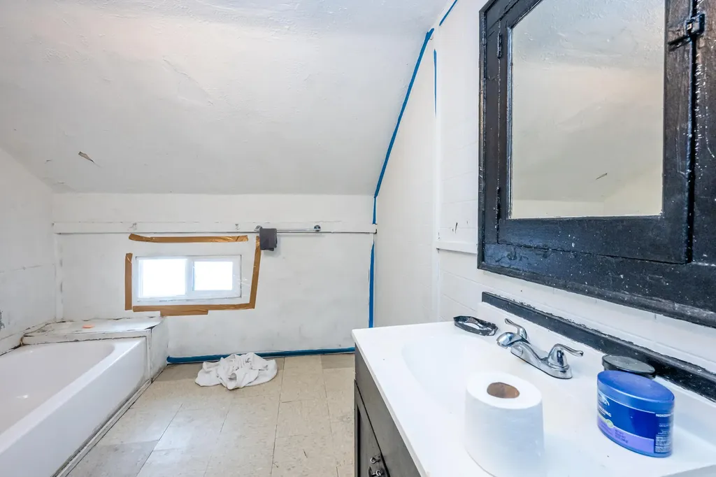 561 Heck Court Benton Harbor City MI 49022