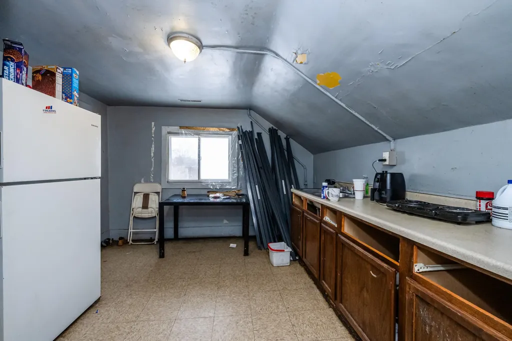 561 Heck Court Benton Harbor City MI 49022