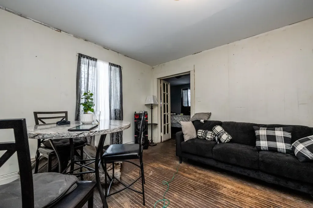 561 Heck Court Benton Harbor City MI 49022