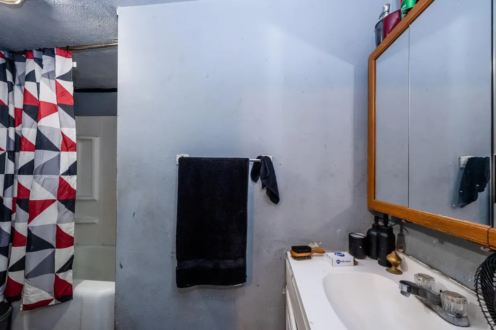 561 Heck Court Benton Harbor City MI 49022
