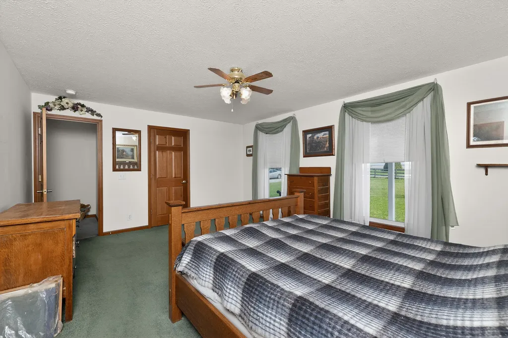 69500 Christiana Lake Road Ontwa Township MI 49112