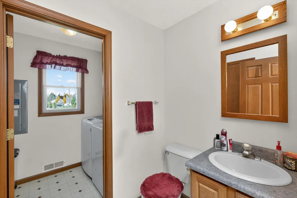 69500 Christiana Lake Road Ontwa Township MI 49112
