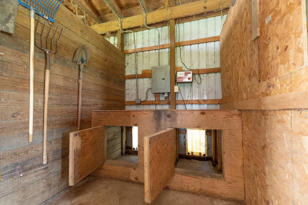 69500 Christiana Lake Road Ontwa Township MI 49112