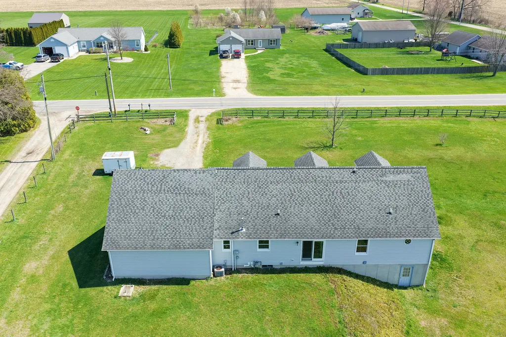 69500 Christiana Lake Road Ontwa Township MI 49112