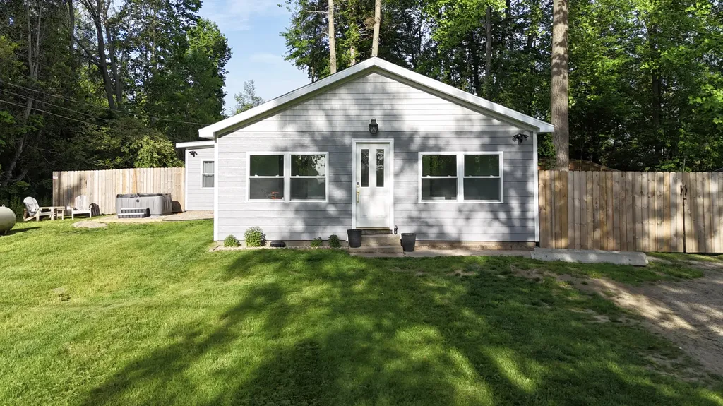 17259 Paradise Lake Road Calvin Township MI 49095