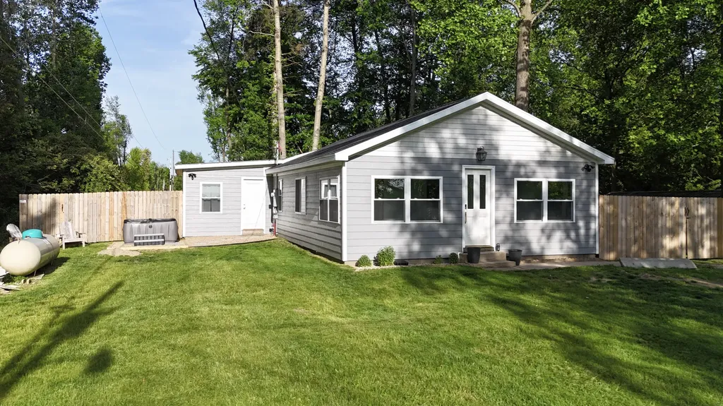 17259 Paradise Lake Road Calvin Township MI 49095