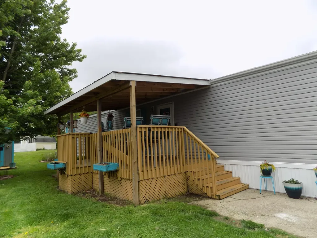 7604 Red Arrow Highway Watervliet Township MI 49098