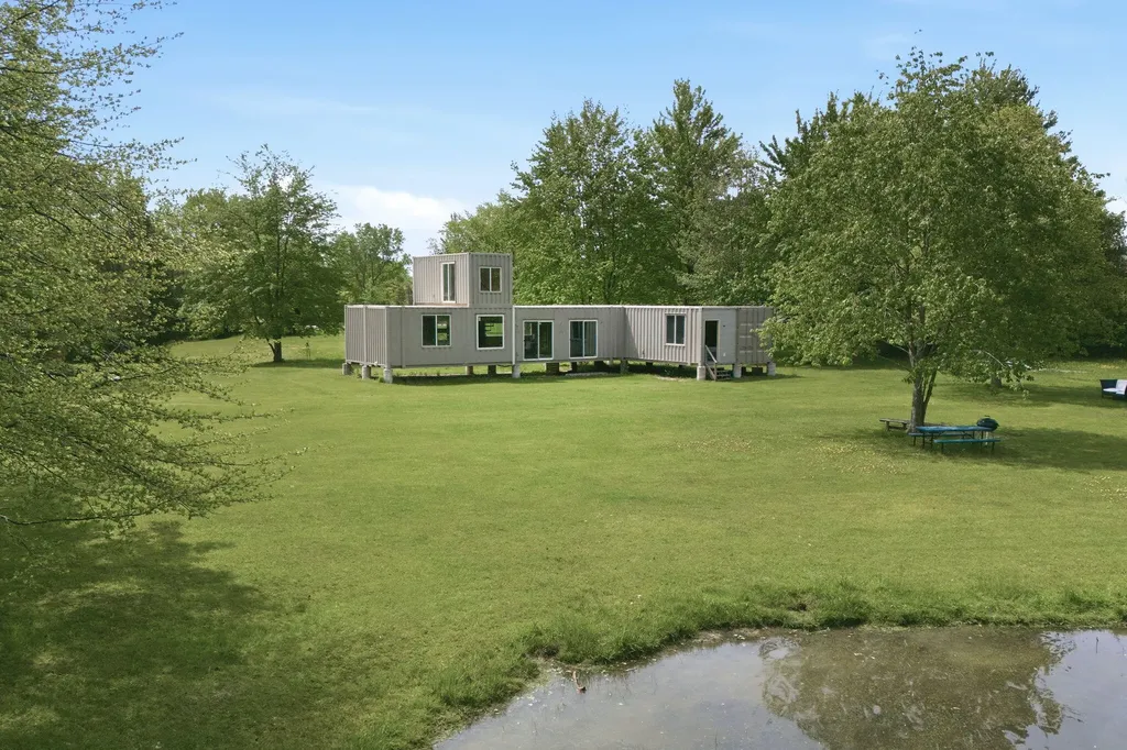 7767 Warren Woods Road Chikaming Township MI 49128
