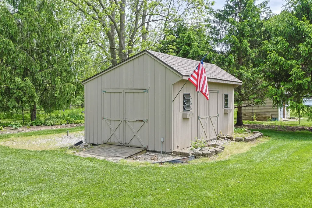 70895 Kristy Lane Mason Township MI 49112