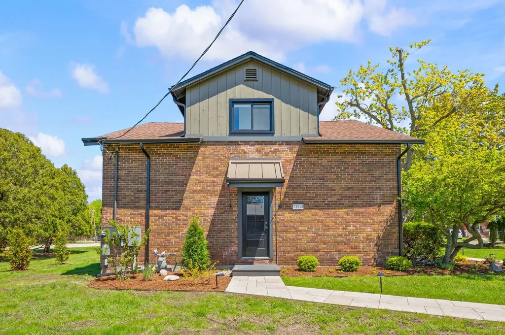 7321 Harbert Road Chikaming Township MI 49115