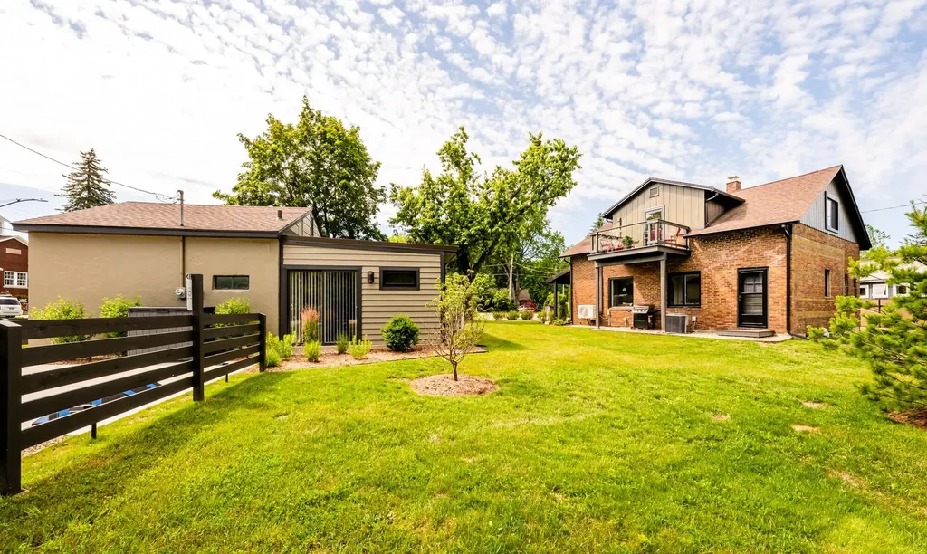 7321 Harbert Road Chikaming Township MI 49115