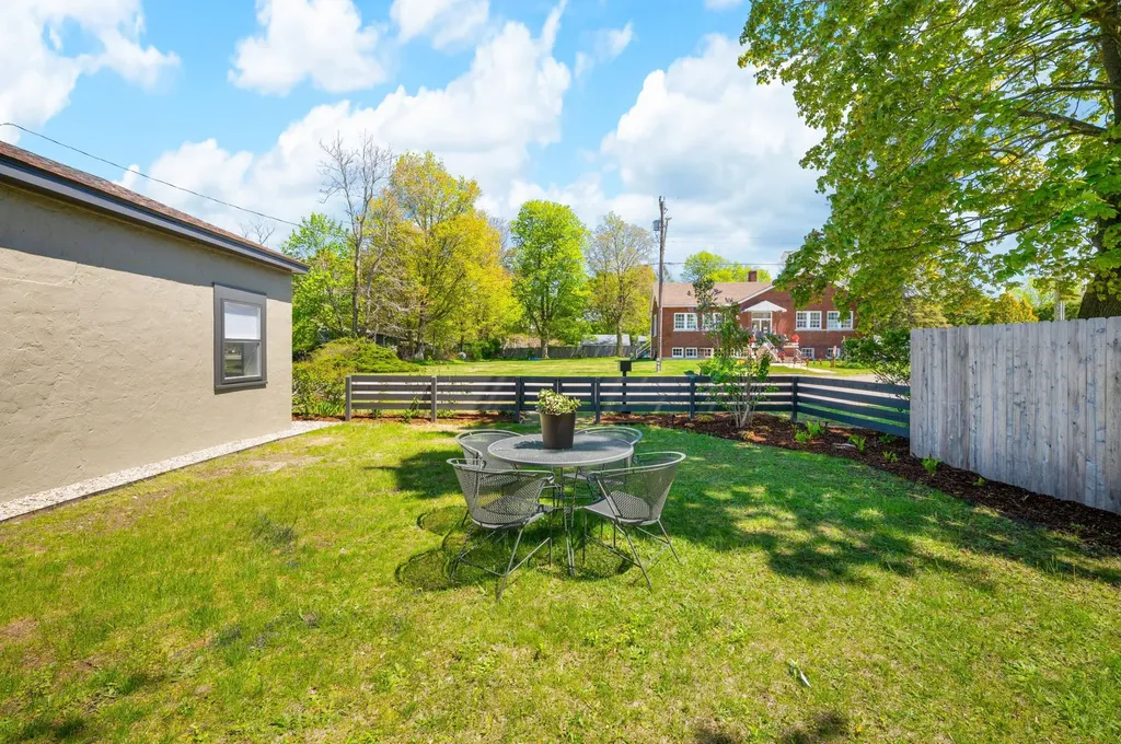 7321 Harbert Road Chikaming Township MI 49115