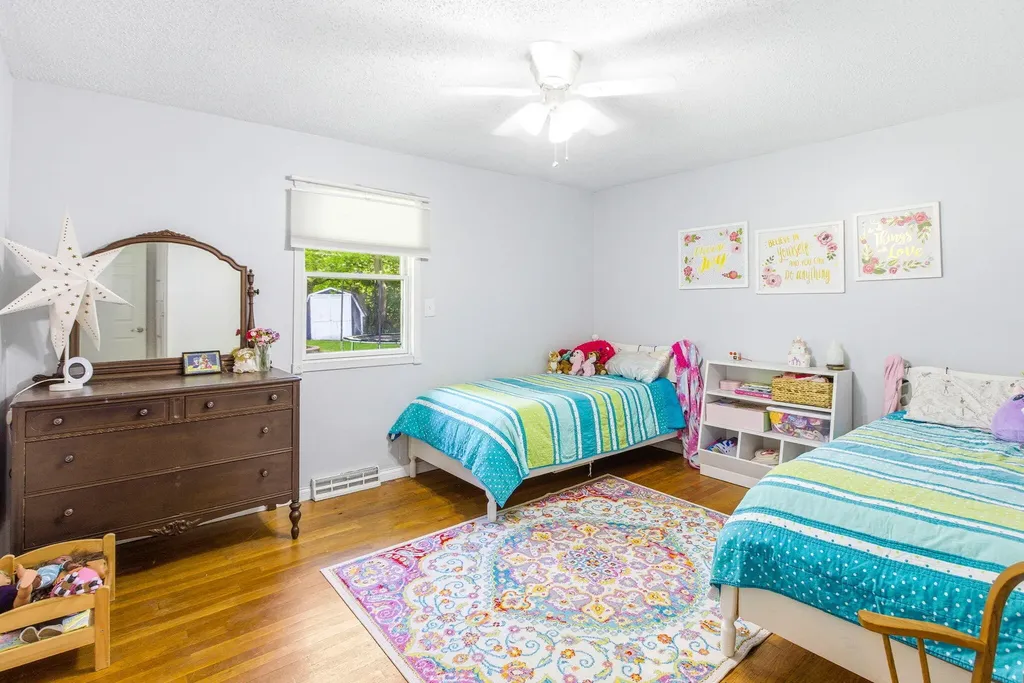 2367 Shoreham Drive Shoreham Village MI 49085