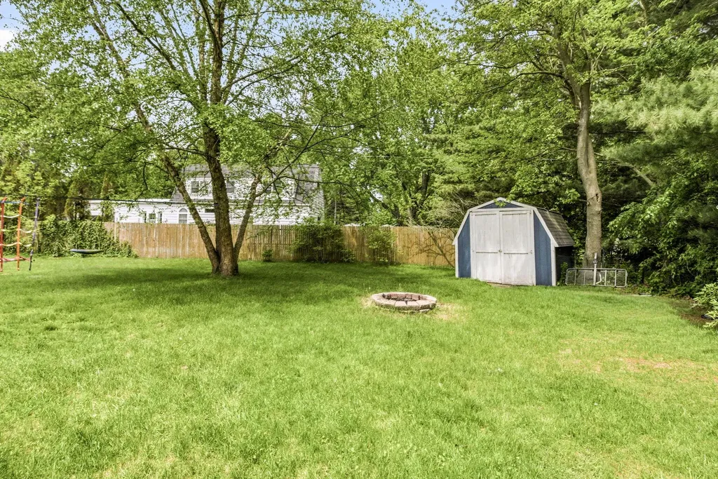 2367 Shoreham Drive Shoreham Village MI 49085