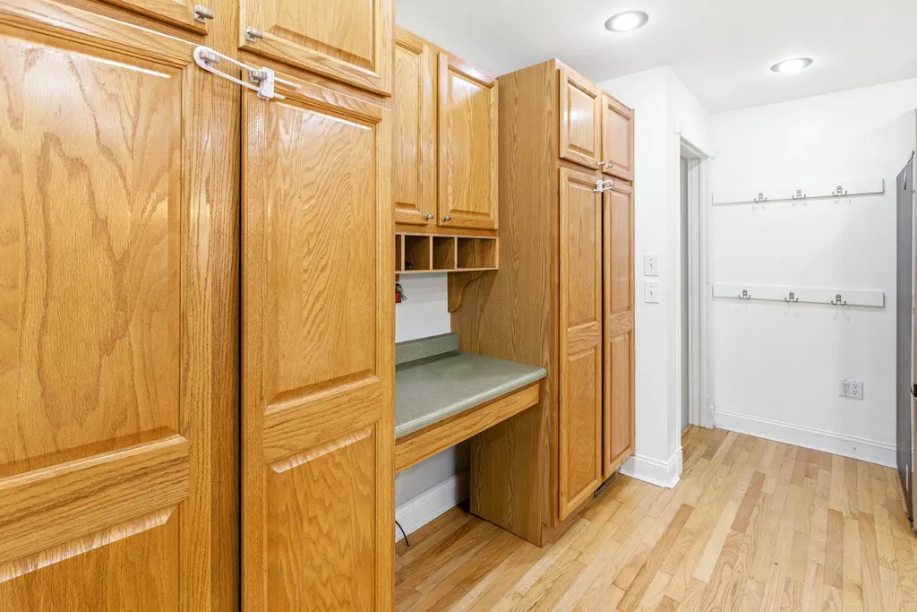 2367 Shoreham Drive Shoreham Village MI 49085
