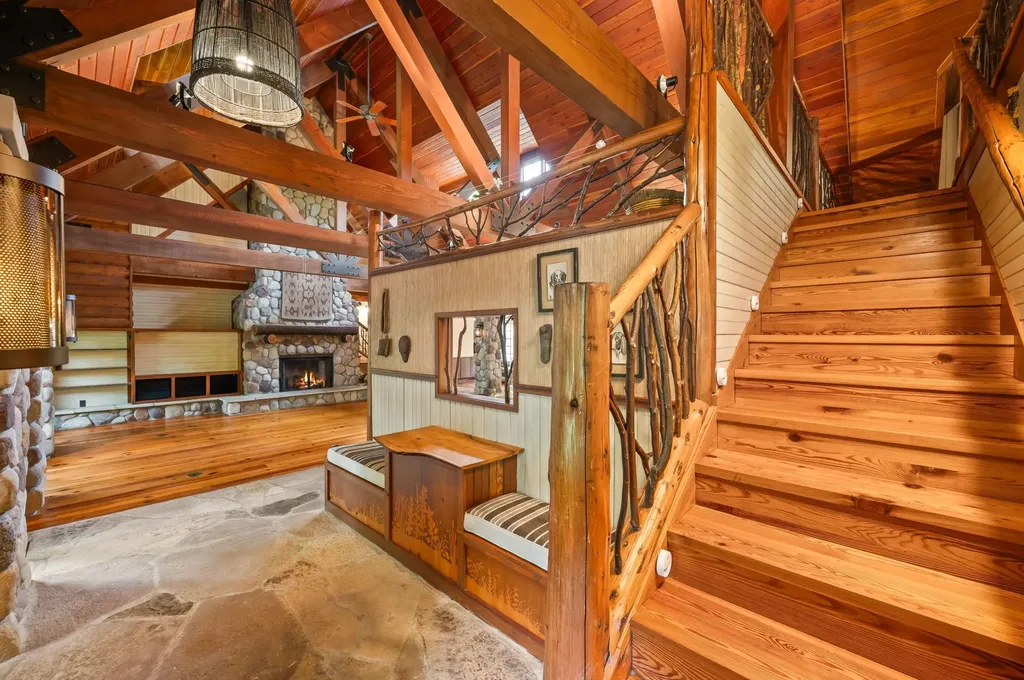 14657 Lakeshore Road Chikaming Township MI 49116