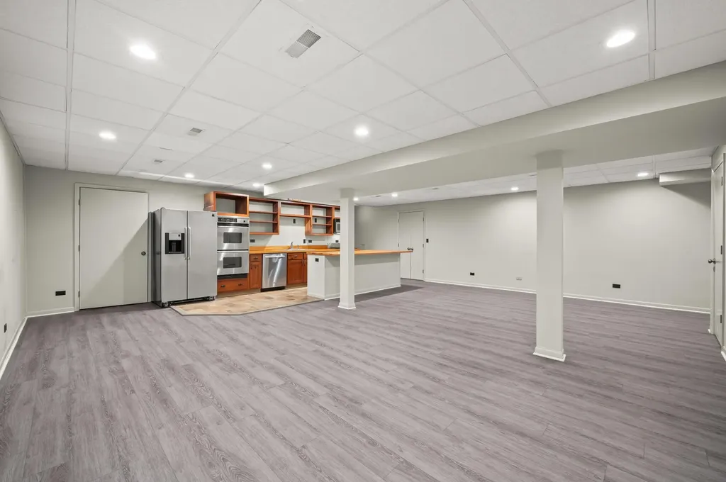 14657 Lakeshore Road Chikaming Township MI 49116