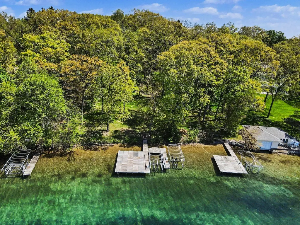 4630 E Gull Lake Drive Ross Township MI 49060