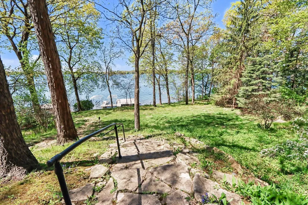 4630 E Gull Lake Drive Ross Township MI 49060