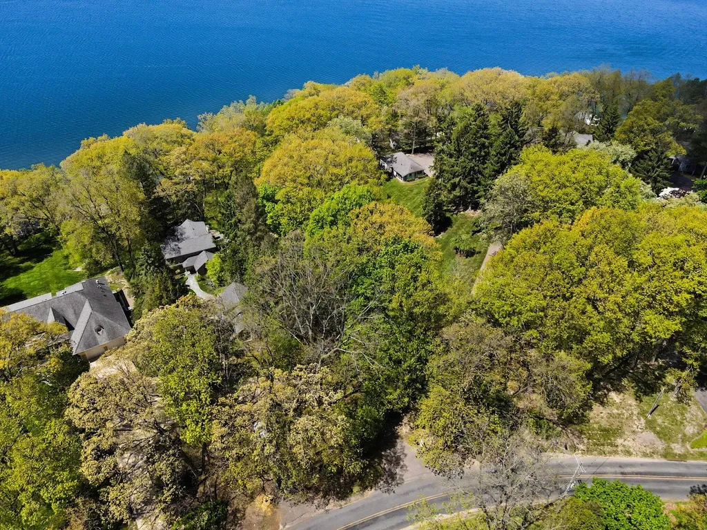 4630 E Gull Lake Drive Ross Township MI 49060
