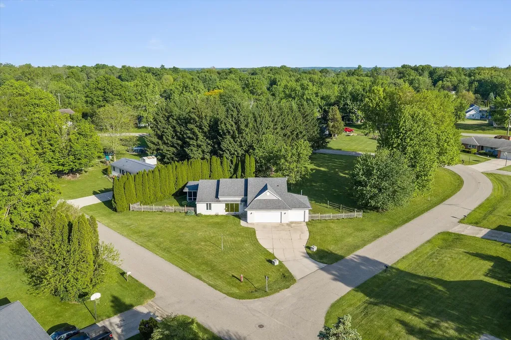 22401 Happy Drive Lagrange Township MI 49031