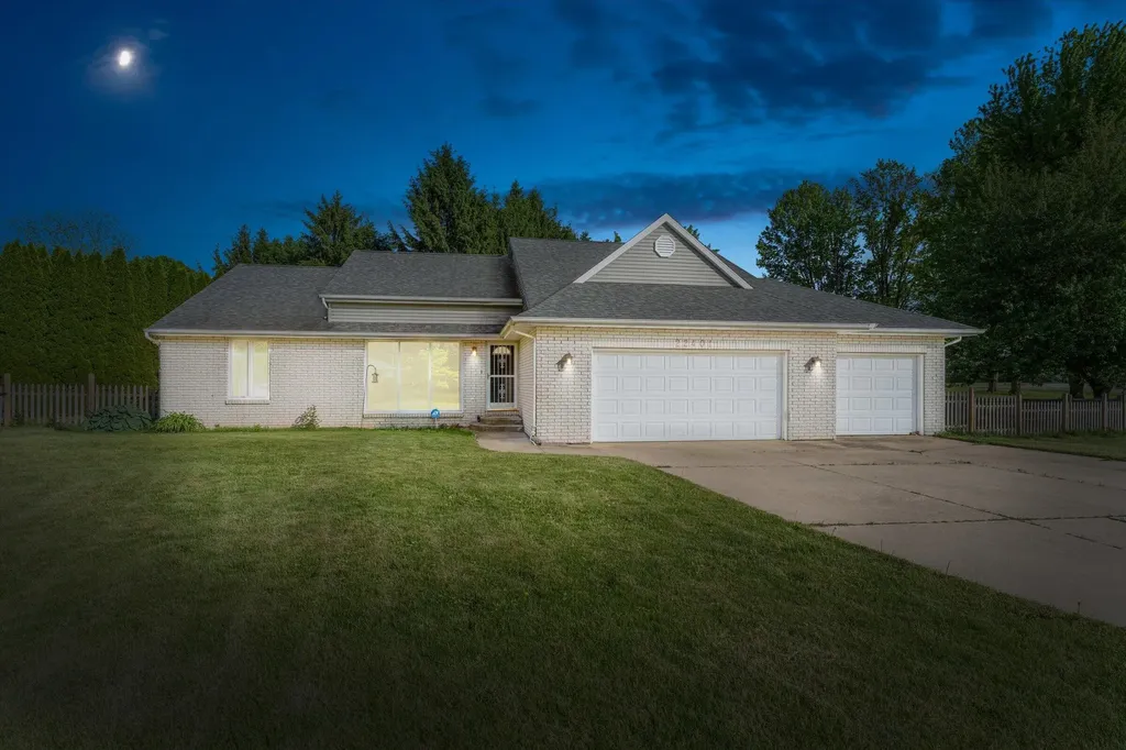 22401 Happy Drive Lagrange Township MI 49031