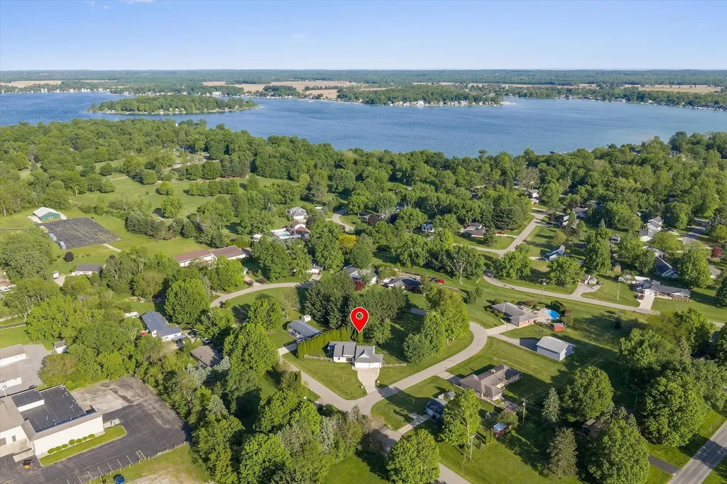 22401 Happy Drive Lagrange Township MI 49031