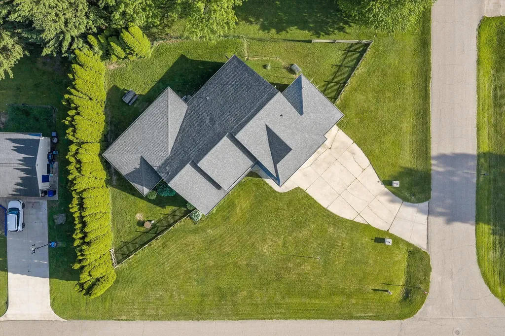 22401 Happy Drive Lagrange Township MI 49031