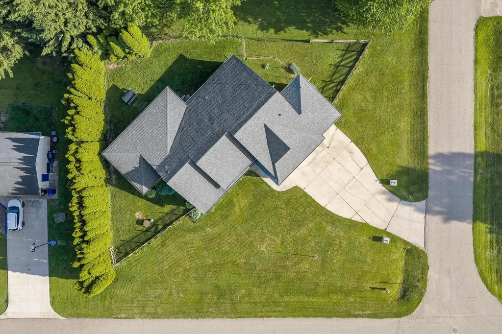 22401 Happy Drive Lagrange Township MI 49031