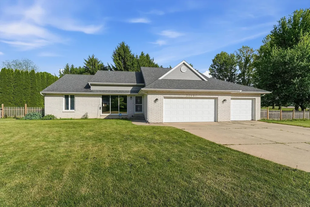 22401 Happy Drive Lagrange Township MI 49031