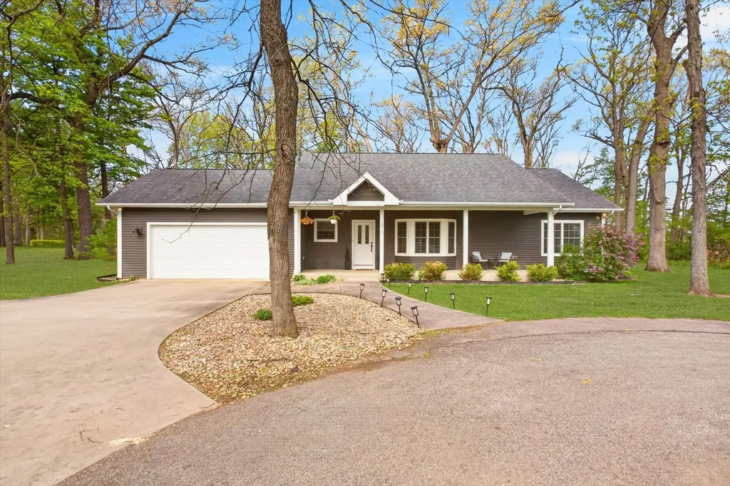 2917 White Oaks Ridge Niles Township MI 49107